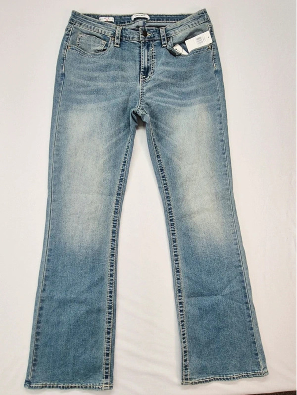 Vigoss Jagger Bootcut women's 32x32 medium wash Mid Rise NWT